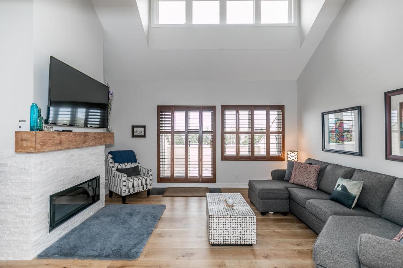 Stunning Townhouse - 3 Bdrm Blue Mountain Village Sauna! Blue Mountains Exterior photo