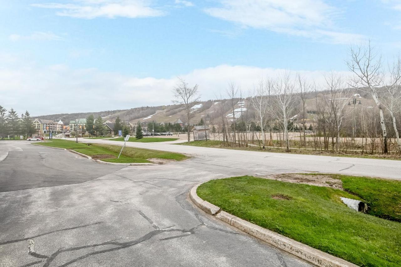 Stunning Townhouse - 3 Bdrm Blue Mountain Village Sauna! Blue Mountains Exterior photo