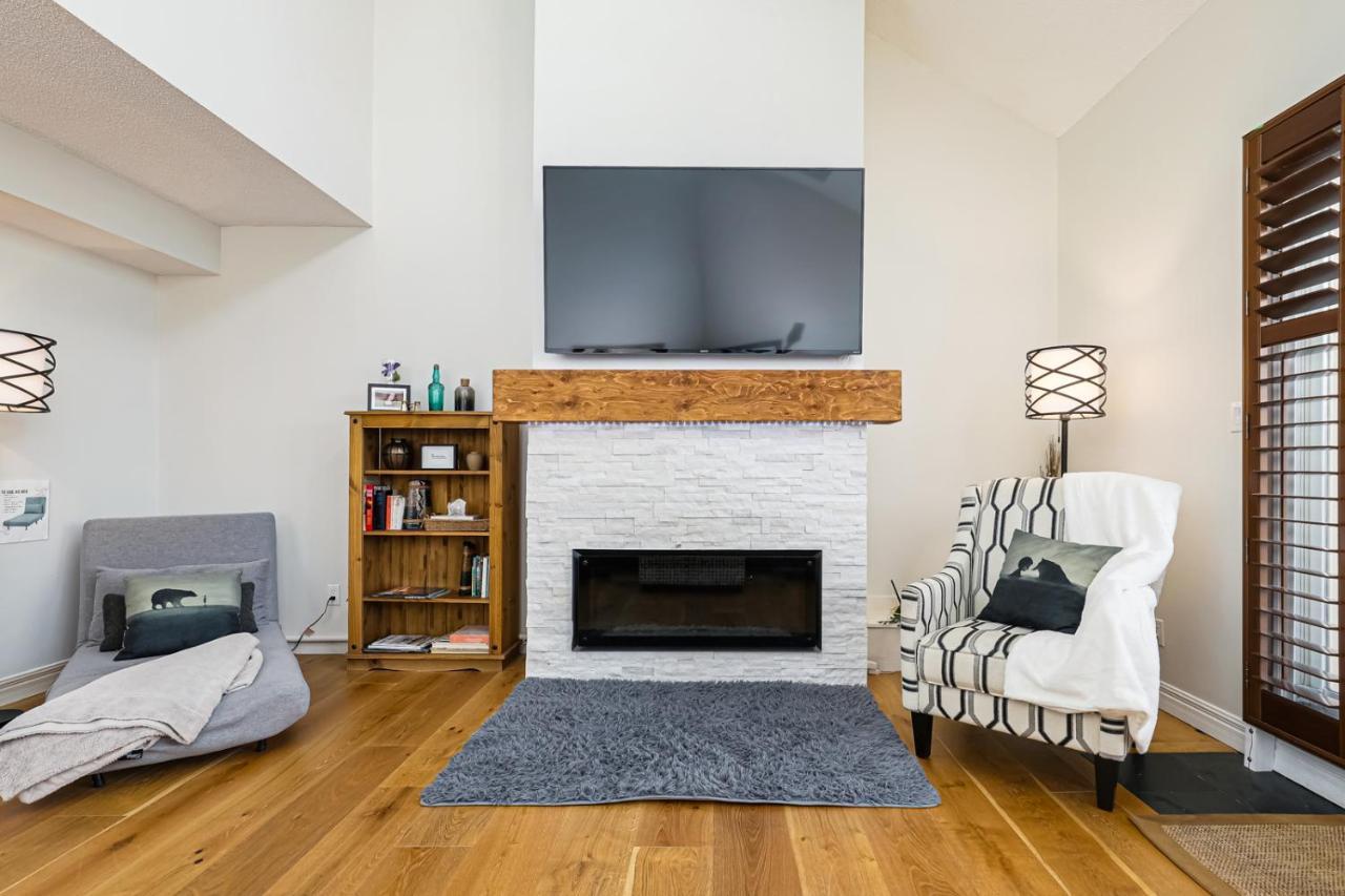 Stunning Townhouse - 3 Bdrm Blue Mountain Village Sauna! Blue Mountains Exterior photo