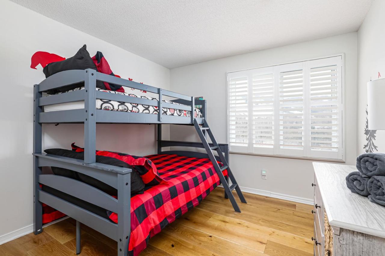 Stunning Townhouse - 3 Bdrm Blue Mountain Village Sauna! Blue Mountains Exterior photo