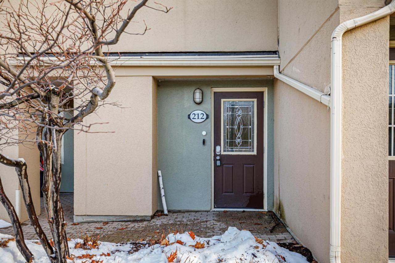 Stunning Townhouse - 3 Bdrm Blue Mountain Village Sauna! Blue Mountains Exterior photo