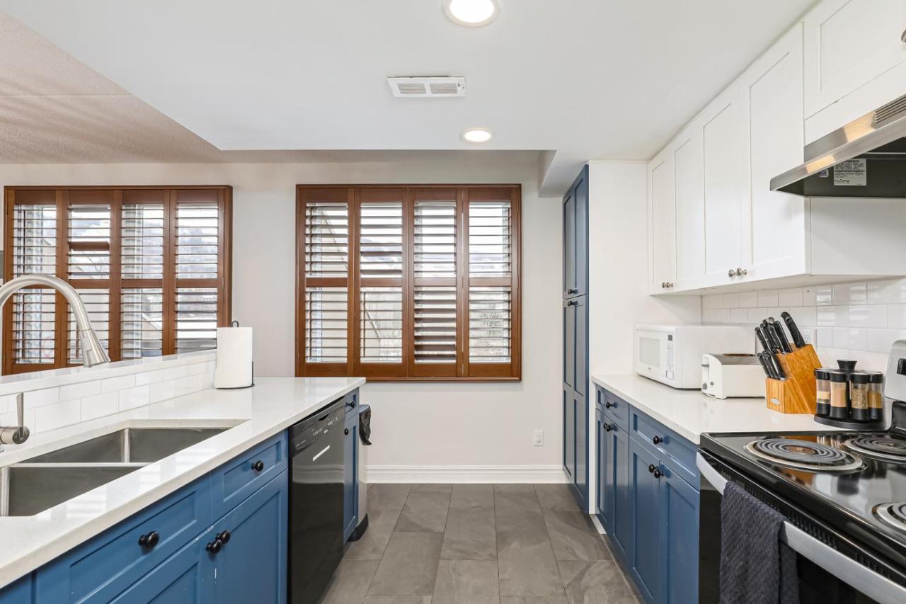 Stunning Townhouse - 3 Bdrm Blue Mountain Village Sauna! Blue Mountains Exterior photo