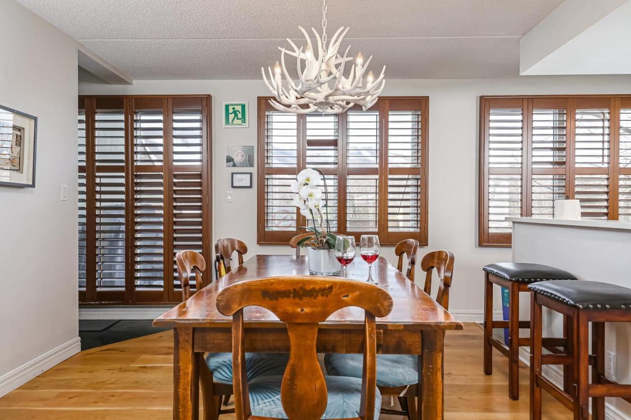 Stunning Townhouse - 3 Bdrm Blue Mountain Village Sauna! Blue Mountains Exterior photo