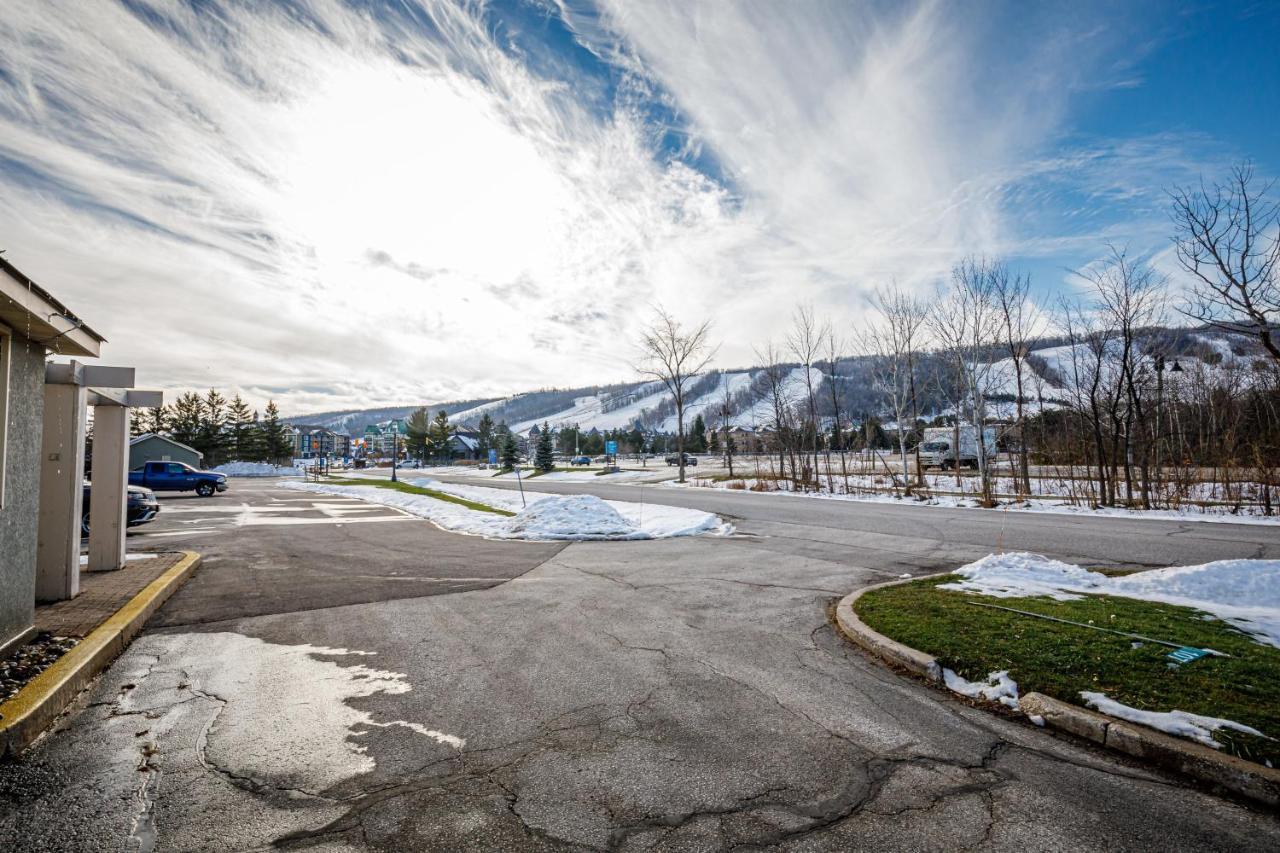 Stunning Townhouse - 3 Bdrm Blue Mountain Village Sauna! Blue Mountains Exterior photo